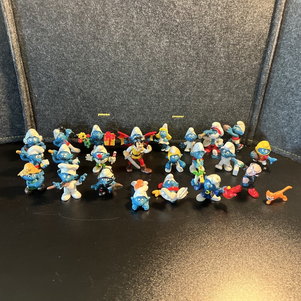 Vintage Smurf and‎ Smurfette Figures Lot of 28 Peyo Schleich 1970-1980 Figurines